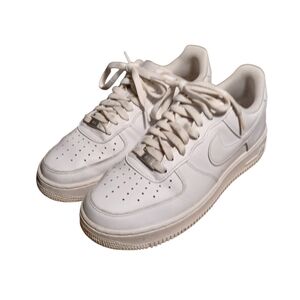 Nike Men’s White Leather Sneakers